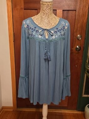 2X Time and Tru Sage Green Embroidered Peasant Tunic with Tassels